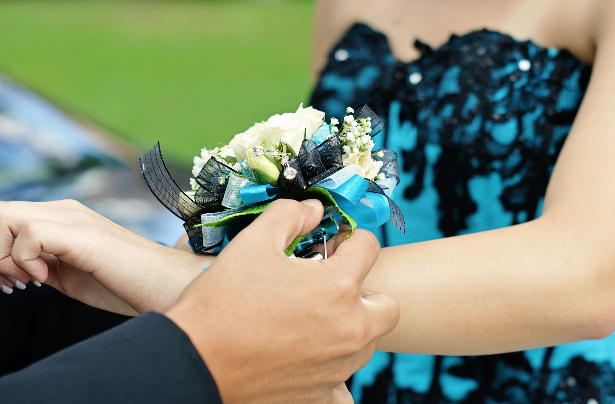 whats-more-important-on-prom-dress-hair-or-makeup